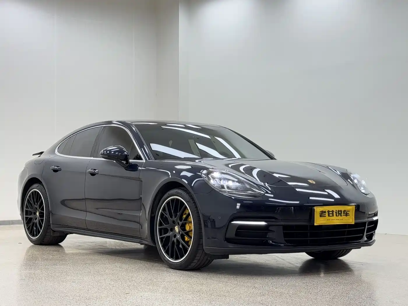 Porsche Panamera 2017 Panamera 3.0T фото 4