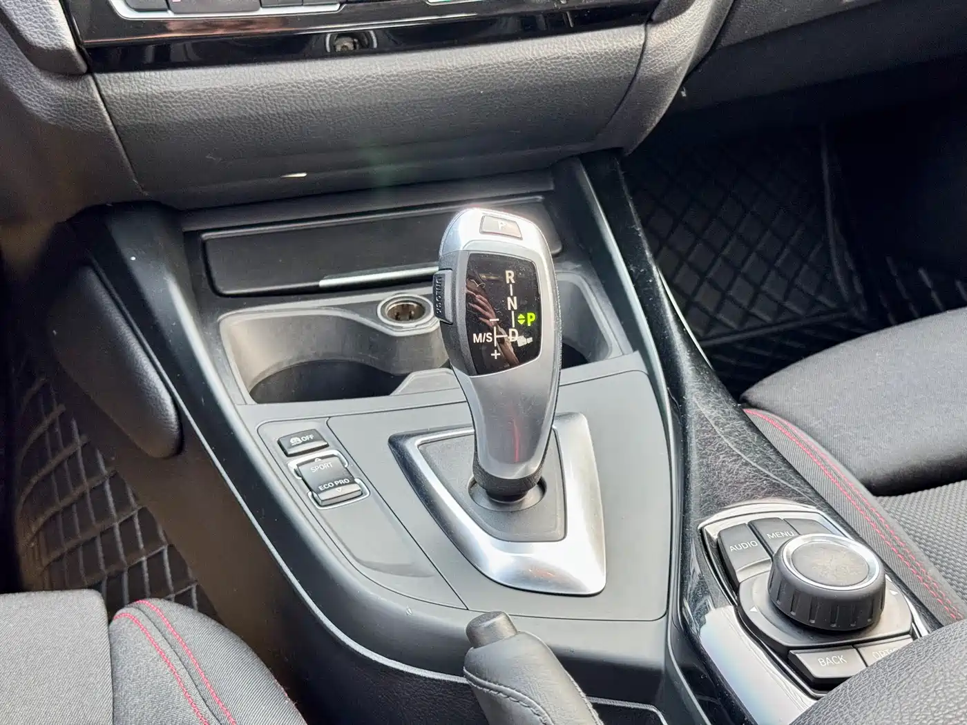 BMW 1 Series (Import) 2015 120i Sport Design Package фото 7