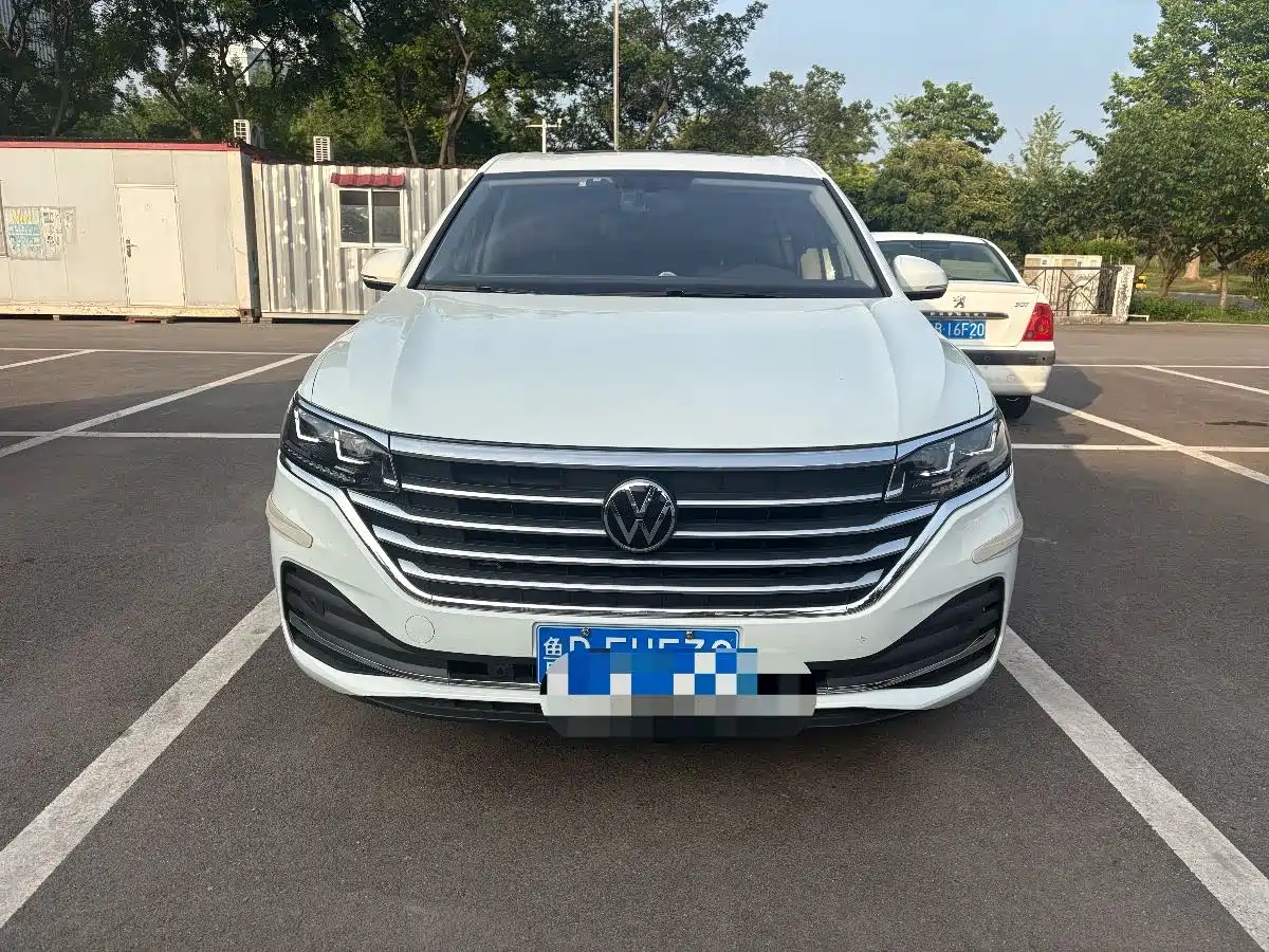 Volkswagen Viloran 2020 330TSI Business Edition фото 2