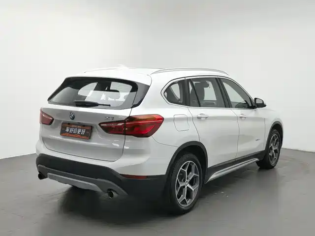 BMW X1 2018 xDrive20Li Premium Model — фото 2