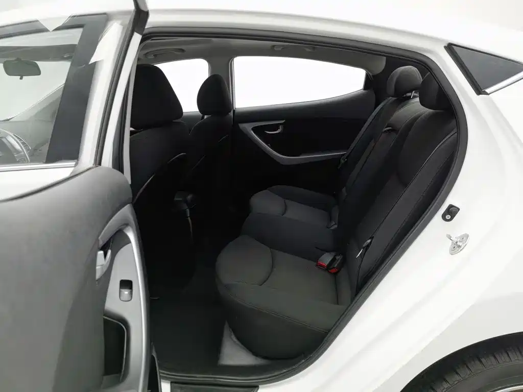 Hyundai Langdong 2017 2016 1.6L Manual Premium Edition