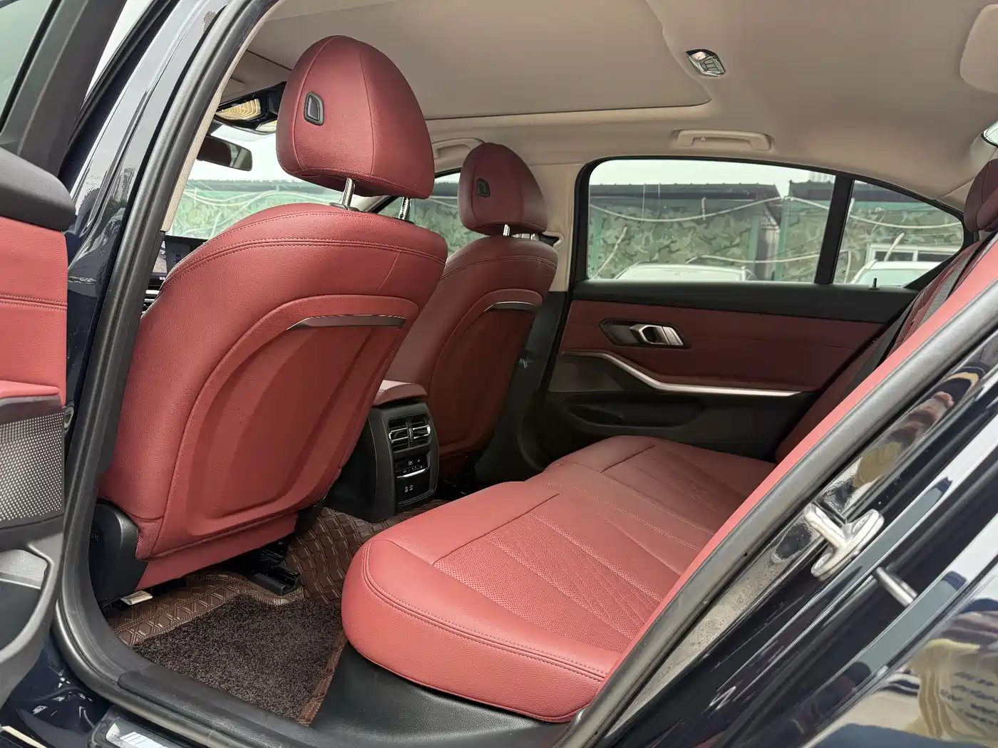 BMW 3 Series 2023 320Li M Sport Package фото 5