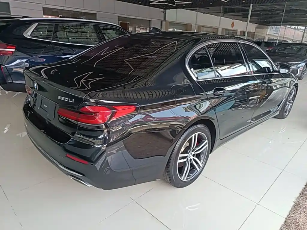 Фото 7 - BMW 5 Series