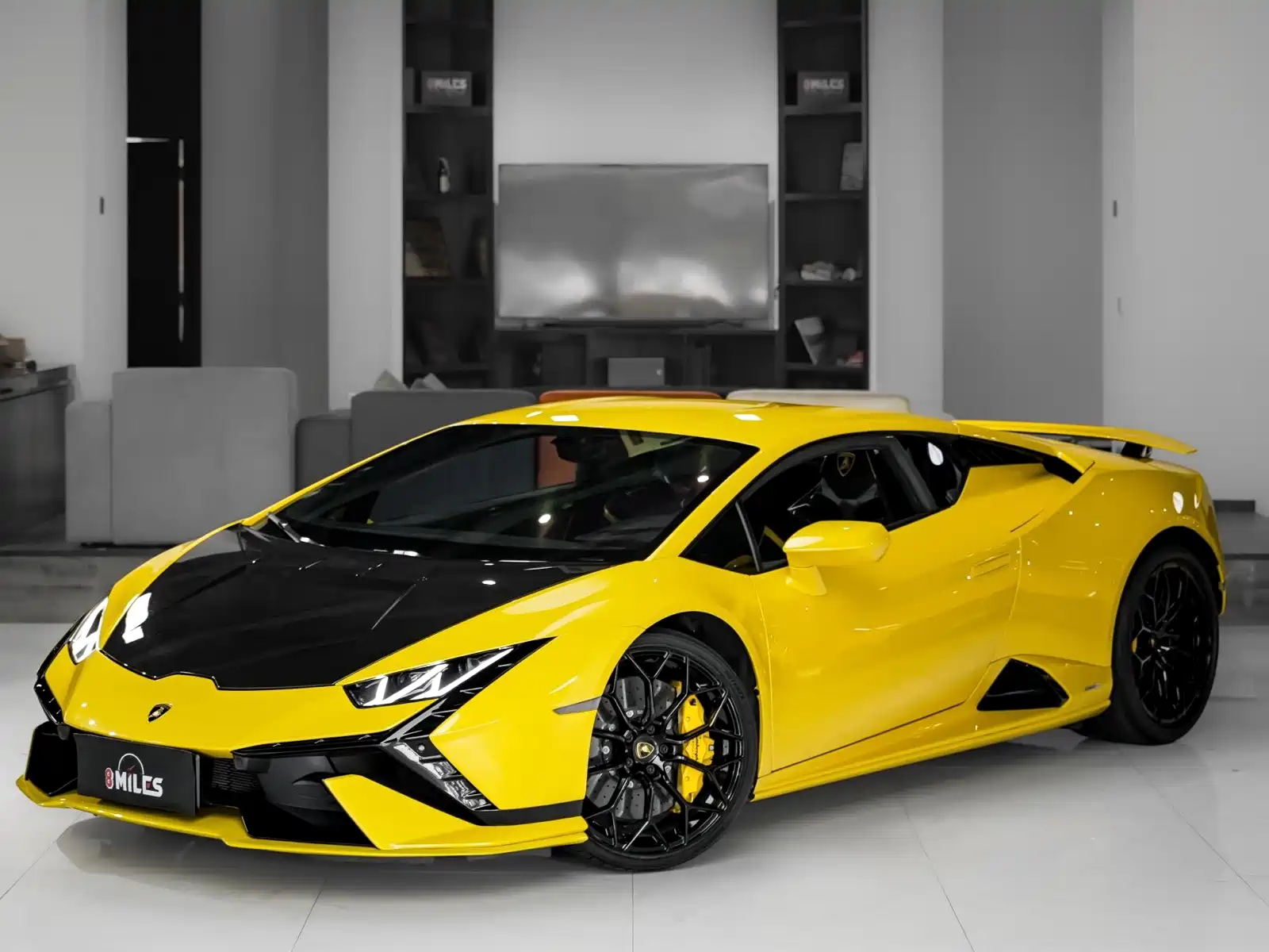Фото 3 - Lamborghini Huracán