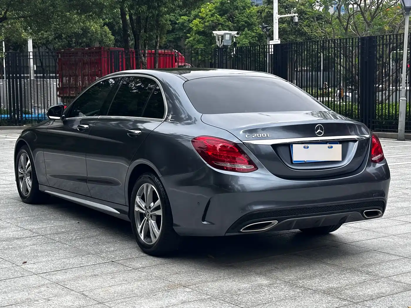 Mercedes-Benz C-Class 2017 Facelift C 200 L Sport Edition фото 3