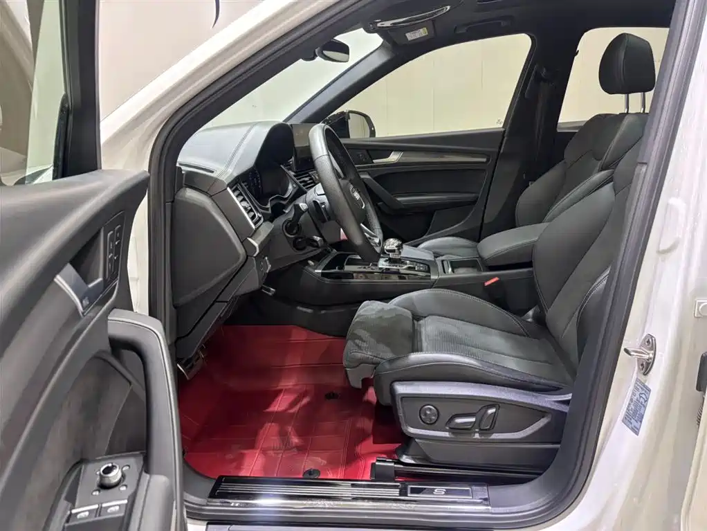 Audi Q5L Sportback 2022 Facelift 40 TFSI Luxury Style фото 11