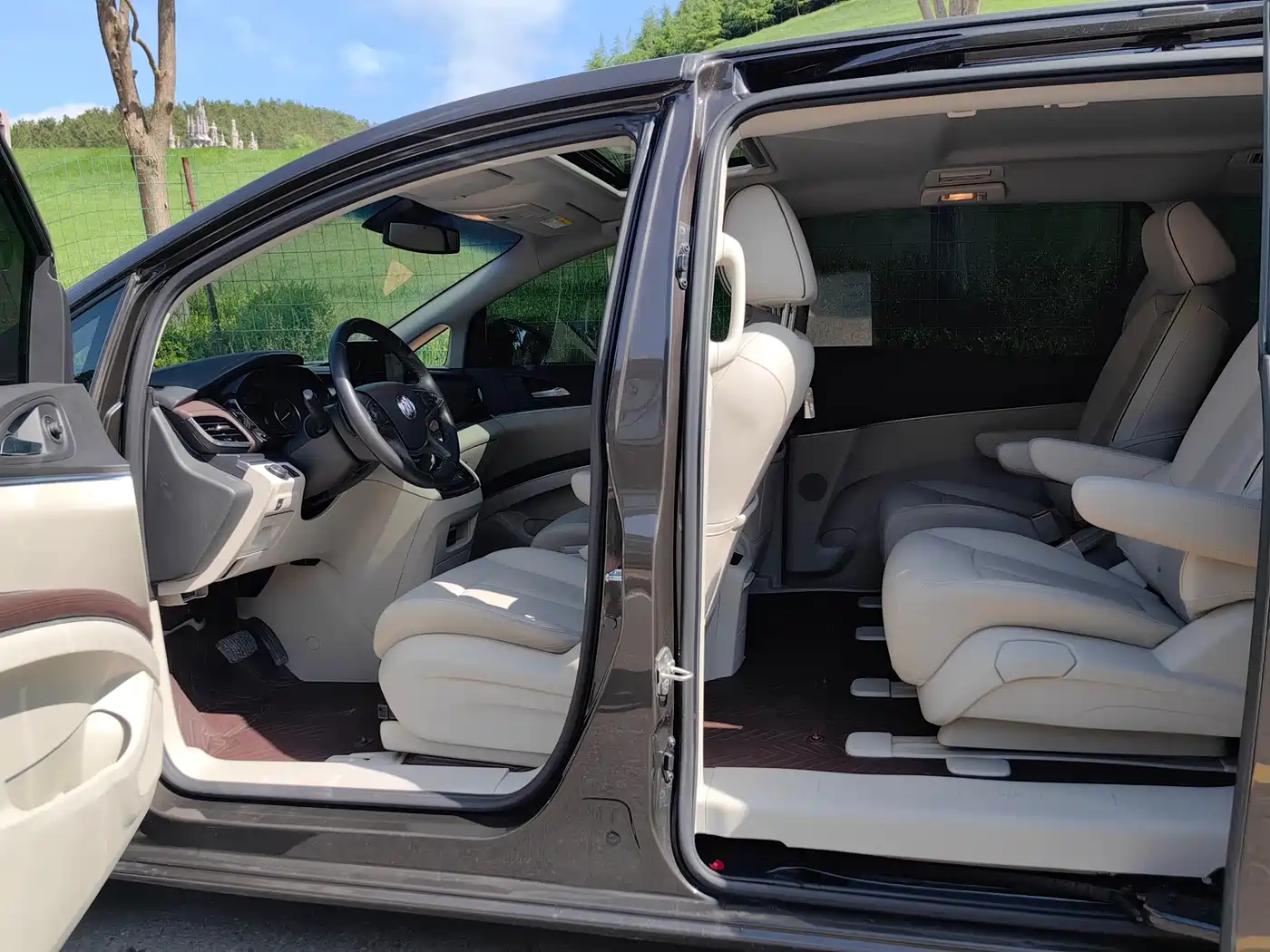 Buick GL8 2021 Land Business Class 652T Comfort фото 7