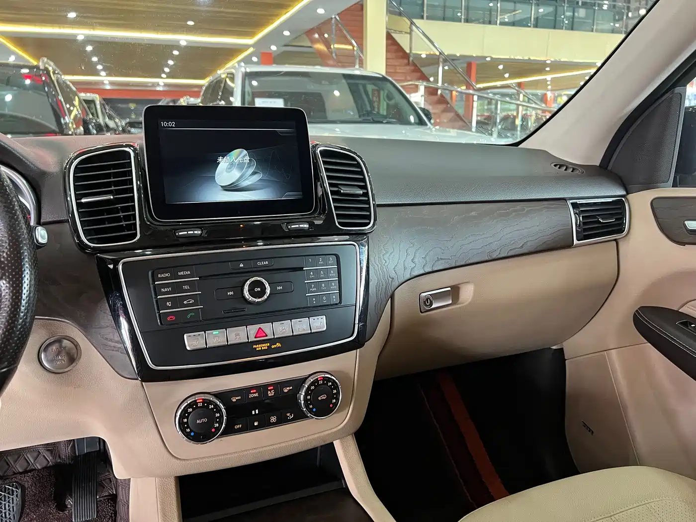 Mercedes-Benz GLE 2016 GLE 320 4MATIC Dynamic фото 12