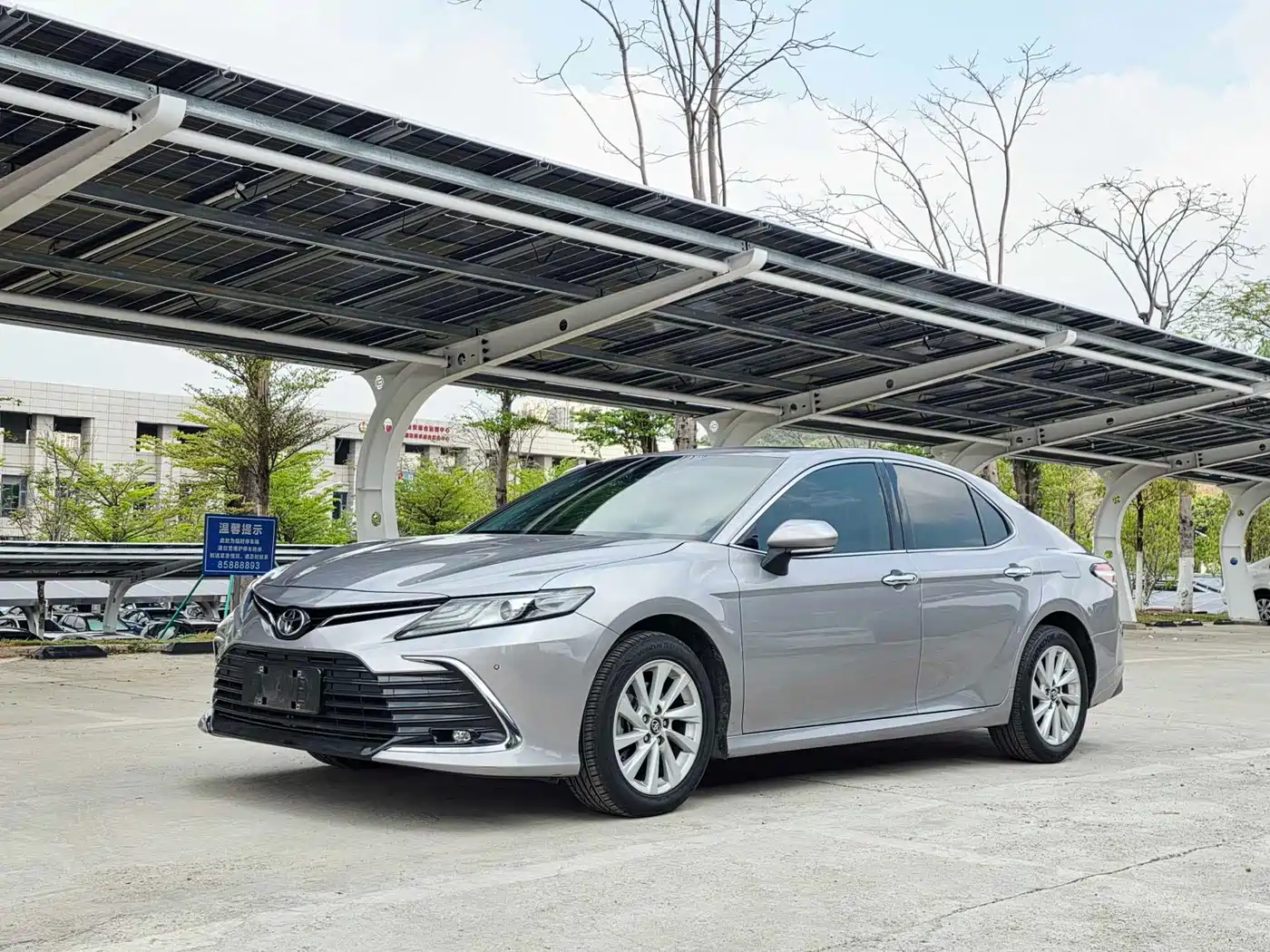 Toyota Camry 2021 2.0G Luxury Edition фото 2