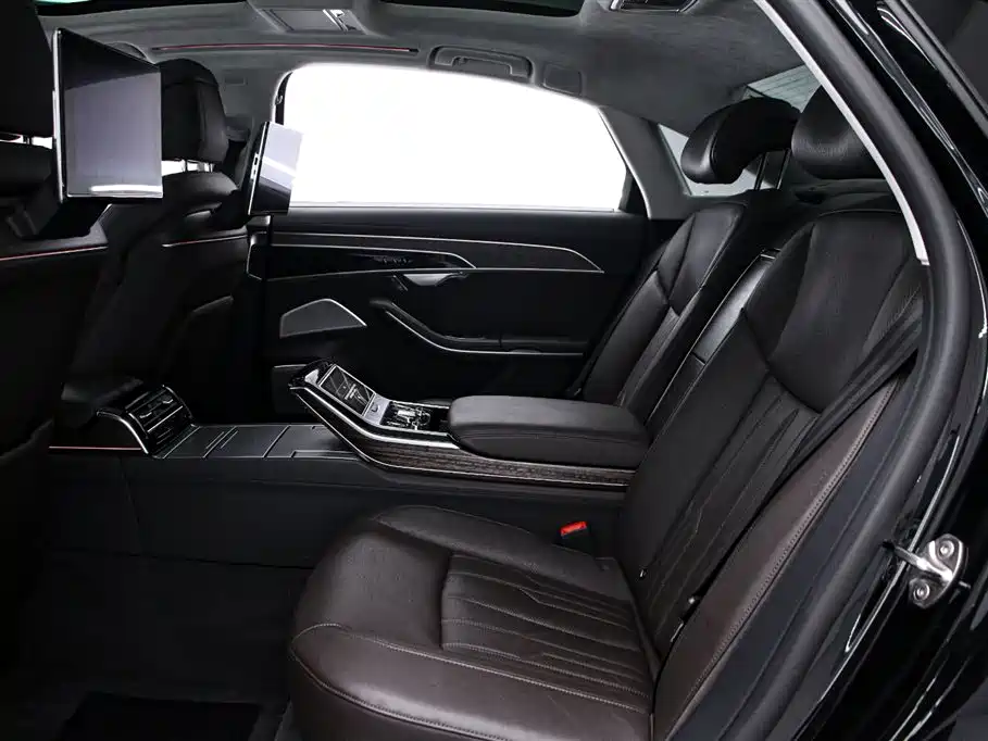 Audi A8 2021 A8L 55 TFSI quattro Premium фото 14