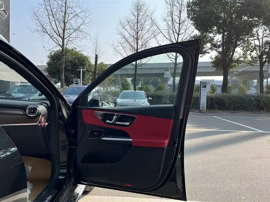 Mercedes-Benz GLC New Energy 2025 350 e L 4MATIC Collector's Edition фото 21