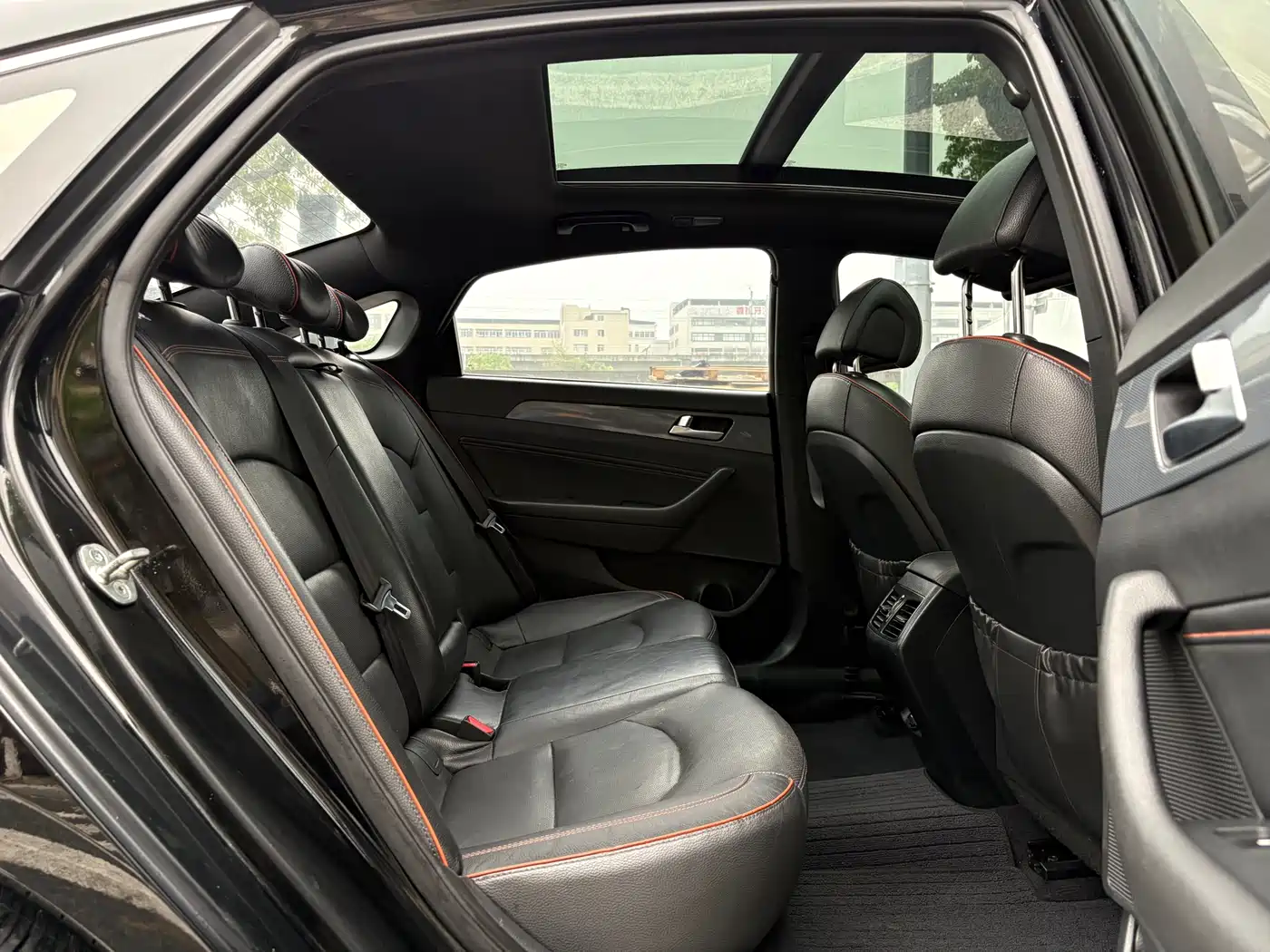 Hyundai Sonata 2015 1.6T GLS Smart фото 8