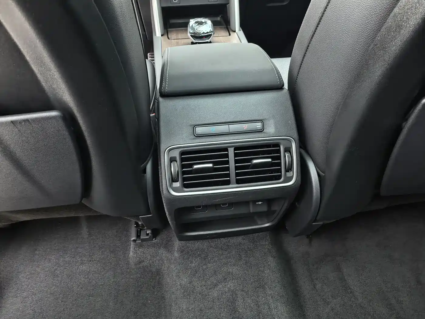 Land Rover Discovery Sport 2024 Performance Technology Edition фото 20