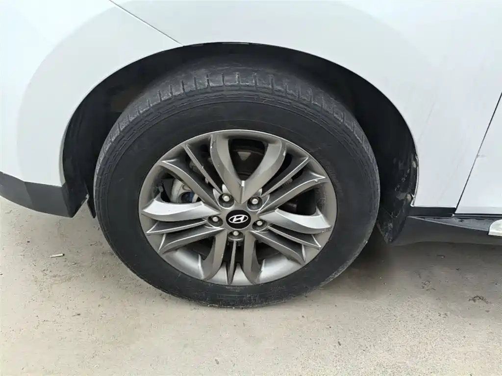 Hyundai Beijing Hyundai ix35 2015 2.0L Automatic 2WD Smart China V фото 23