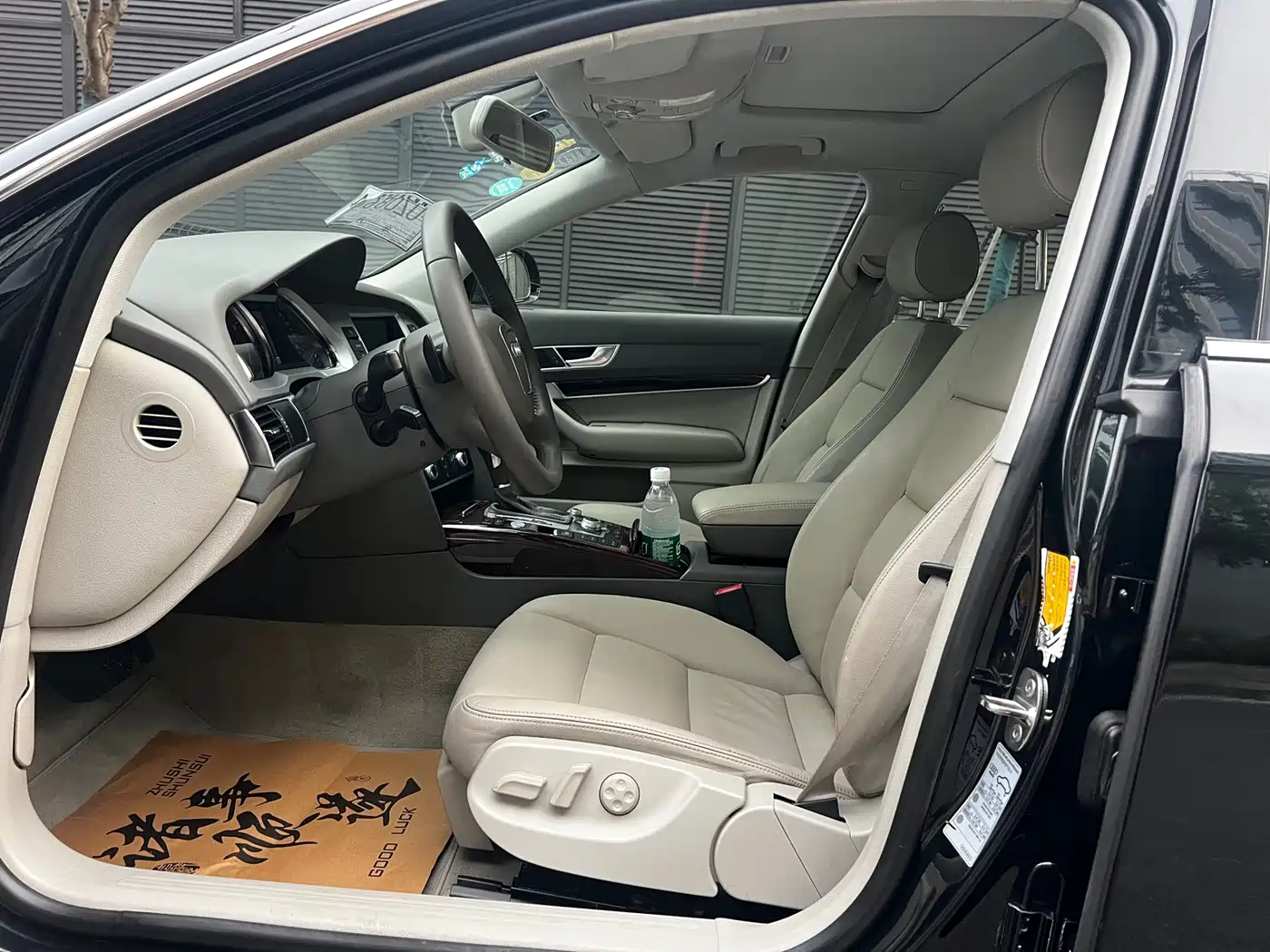 Фото 9 - Audi A6L