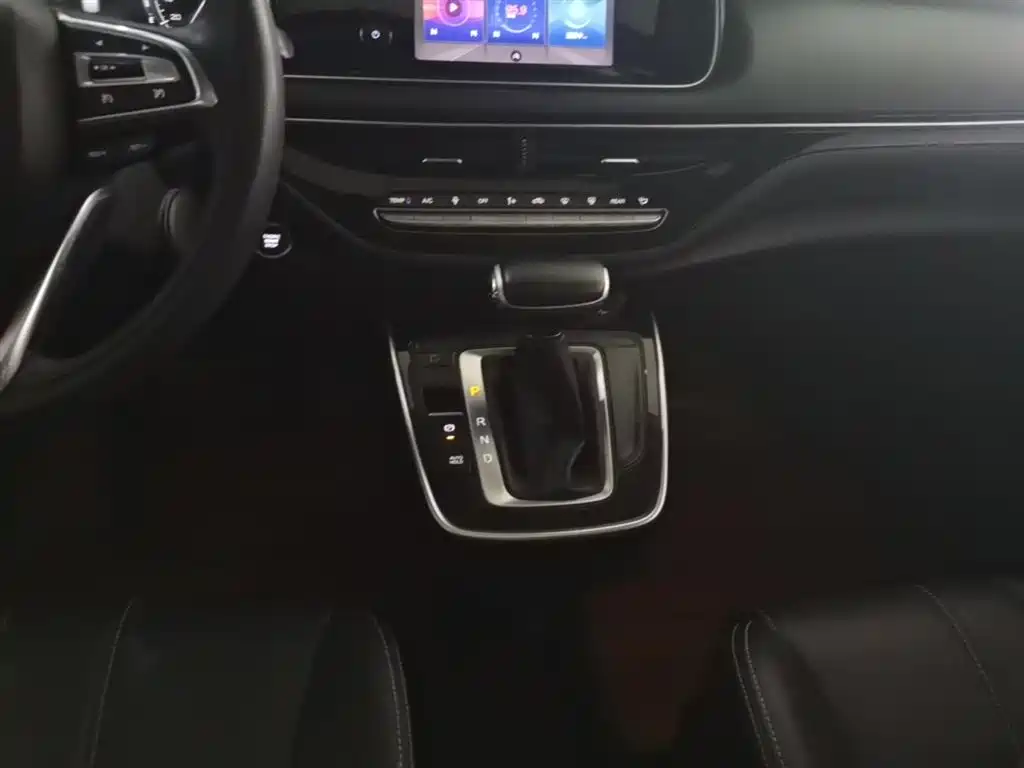 GAC Trumpchi Trumpchi M6 2021 270T DCT Luxury Edition (7-Seater) фото 14