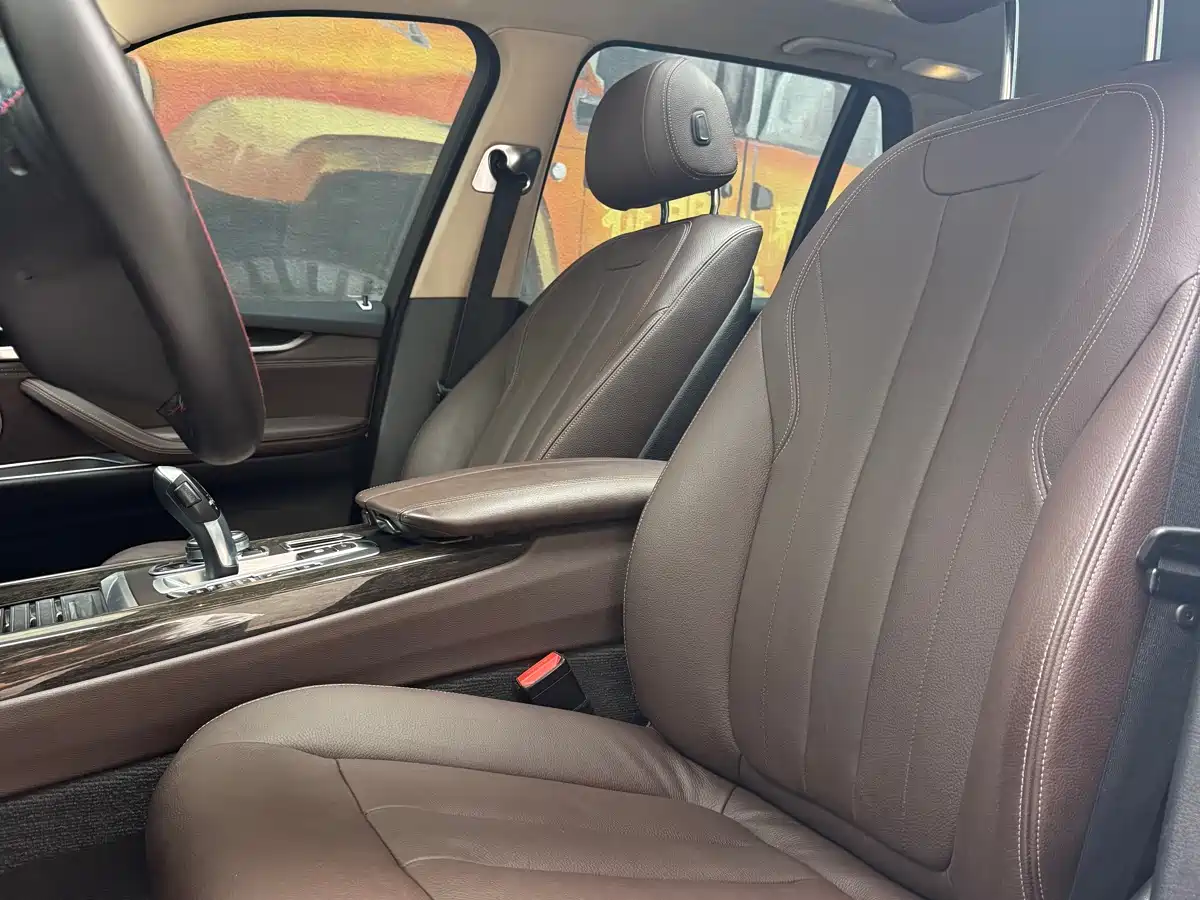 BMW X5 (Import) 2015 Model xDrive35i China Limited Edition фото 8