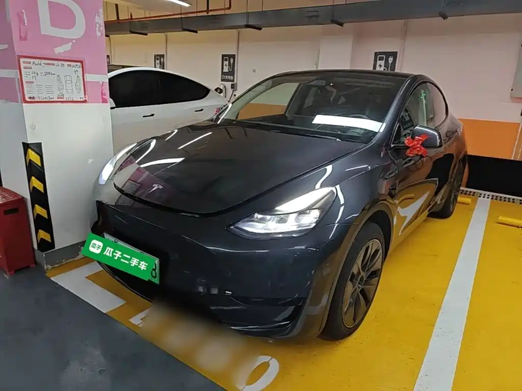 Tesla Model Y 2024 Rear-Wheel Drive Version