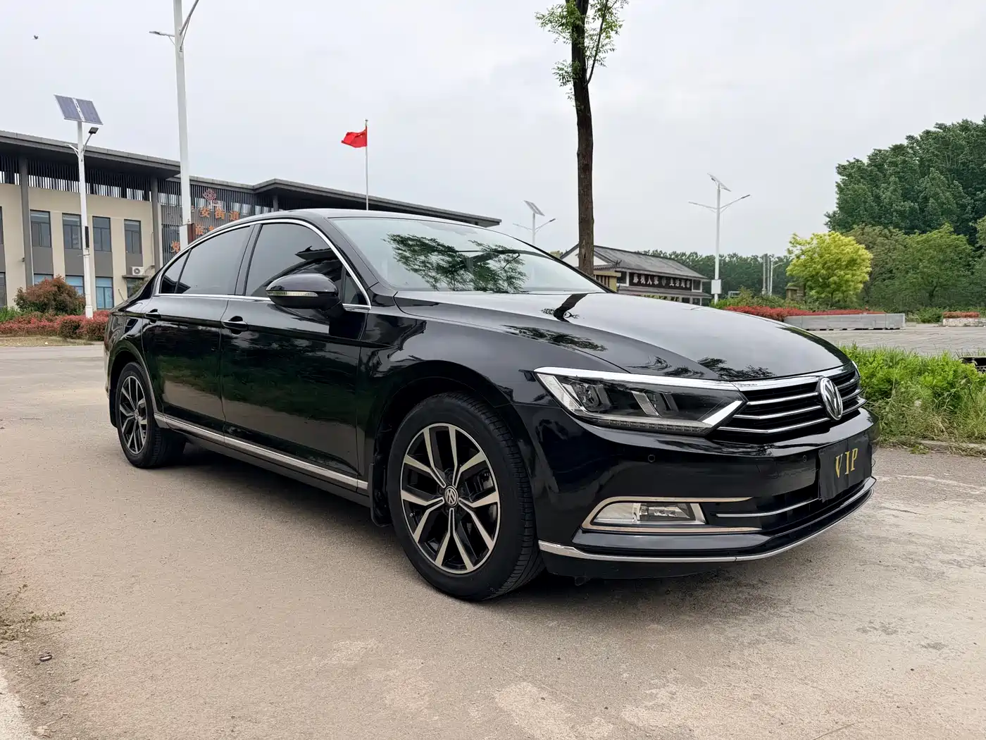 Volkswagen Magotan 2019 330TSI DSG Luxury Class China VI фото 3