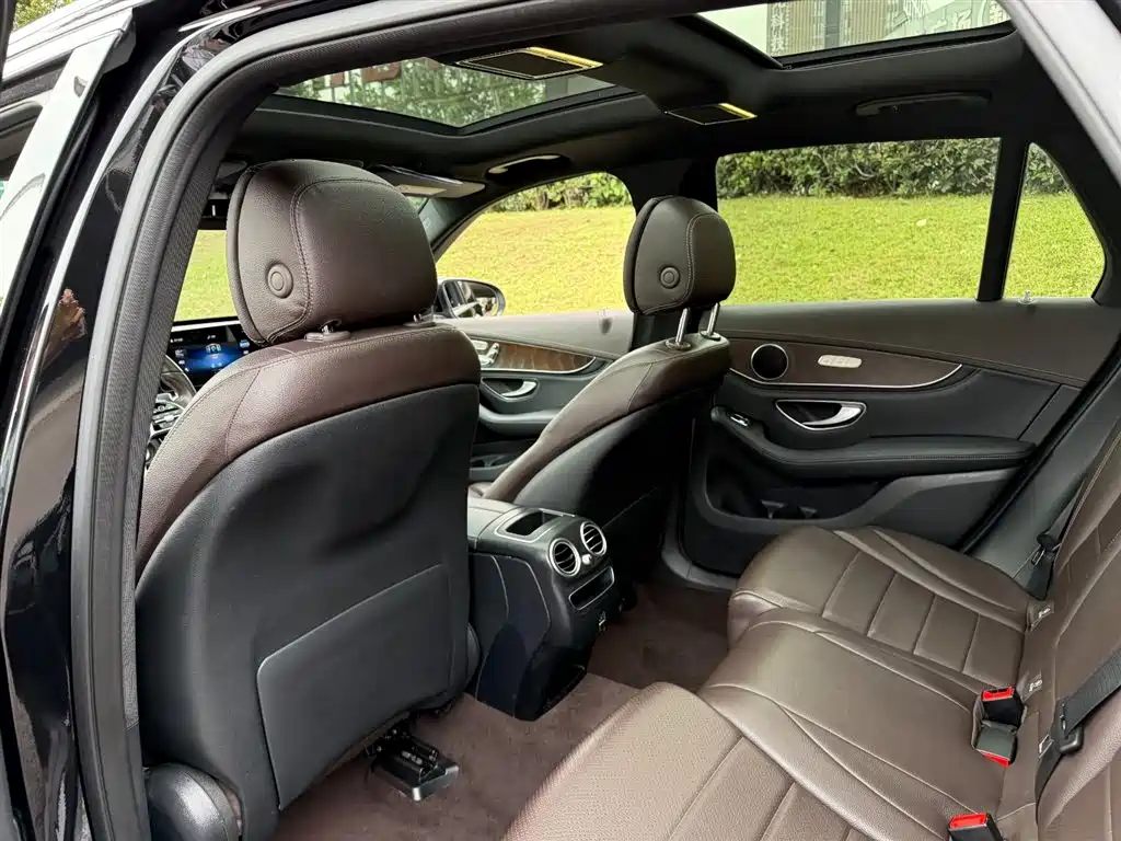 Mercedes-Benz GLC 2020 Facelift GLC 260 L 4MATIC Luxury фото 9