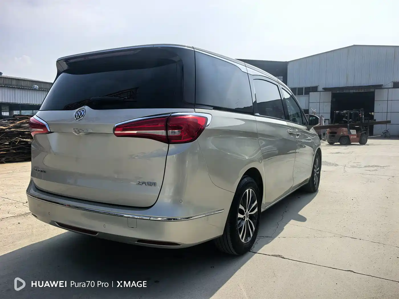 Buick GL8 2018 ES 28T Luxury Type China VI фото 4