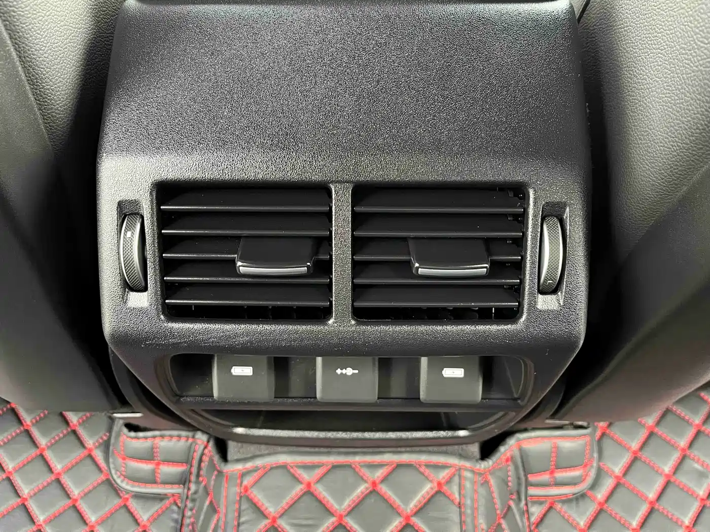 LAND ROVER DISCOVER SPORTS