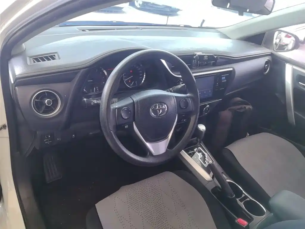 Toyota Corolla 2017 Facelift 1.2T S-CVT GL-i фото 11