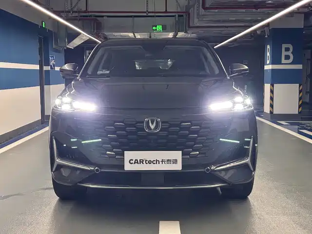 Changan UNI-K 2021 Model 2.0T Luxury Type — фото 2