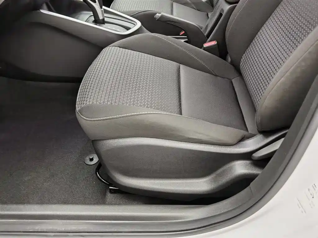 CHEVROLET KOVOZ