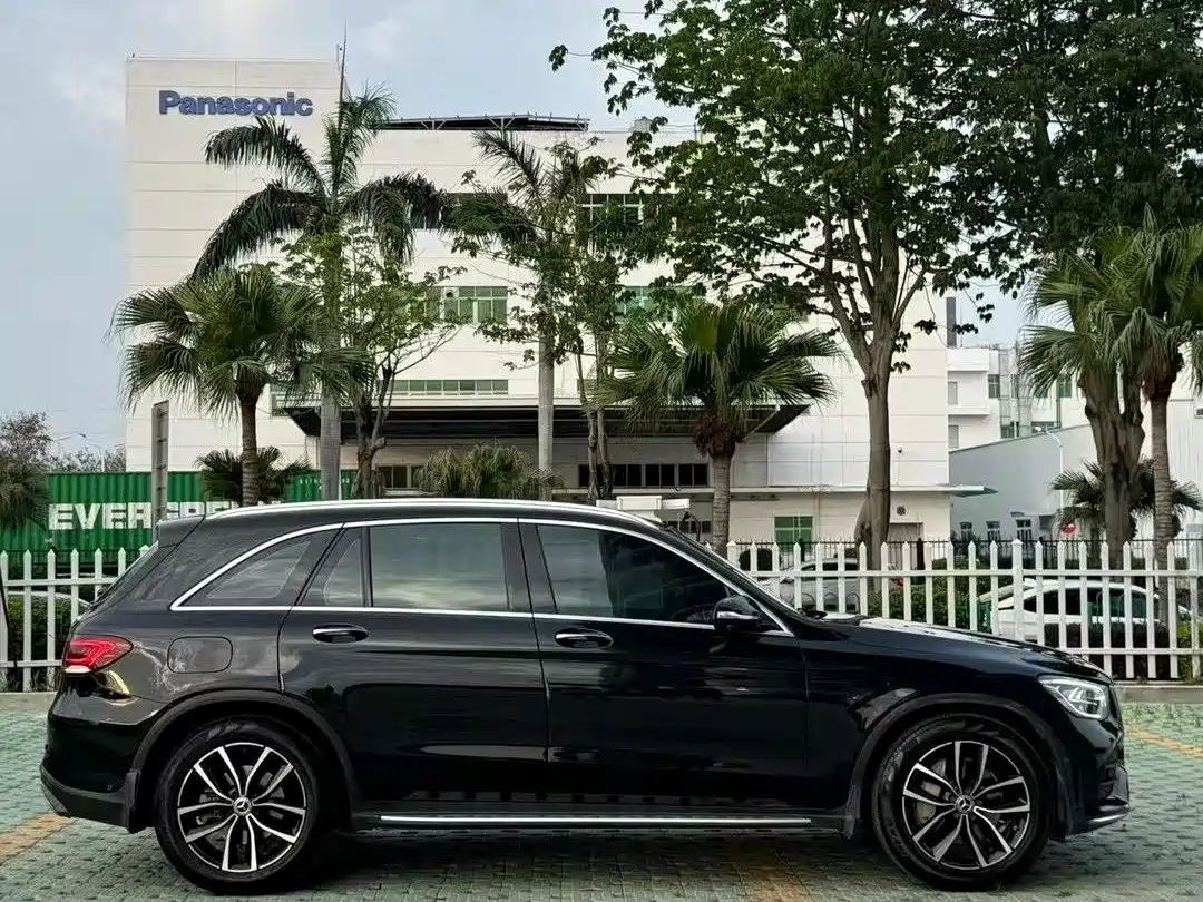 Mercedes-Benz GLC 2020 Facelift GLC 300 L 4MATIC Dynamic фото 9