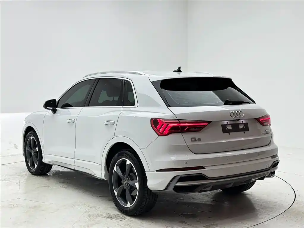Audi Q3 2023 35 TFSI Fashion Dynamic (1.4T) фото 4