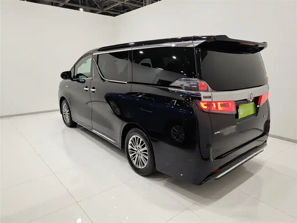 Toyota Vellfire 2021 Crown Hybrid 2.5L HV Premium Edition фото 5