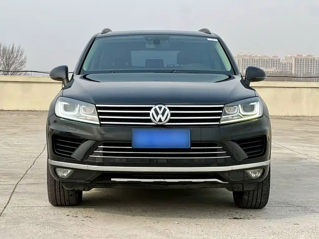 Фото 24 - Volkswagen Touareg