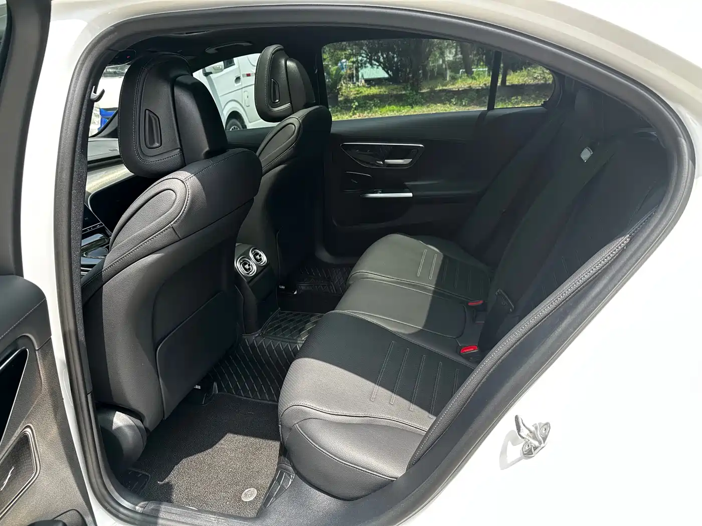 Mercedes-Benz C-Class 2023 C 260 L Sport фото 13