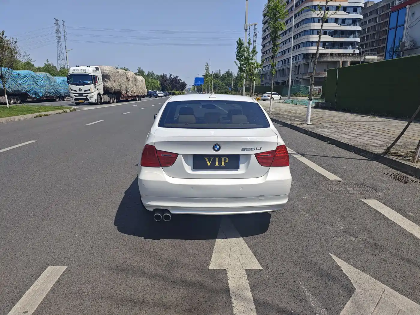 BMW 3 Series 2009 325i Luxury фото 5