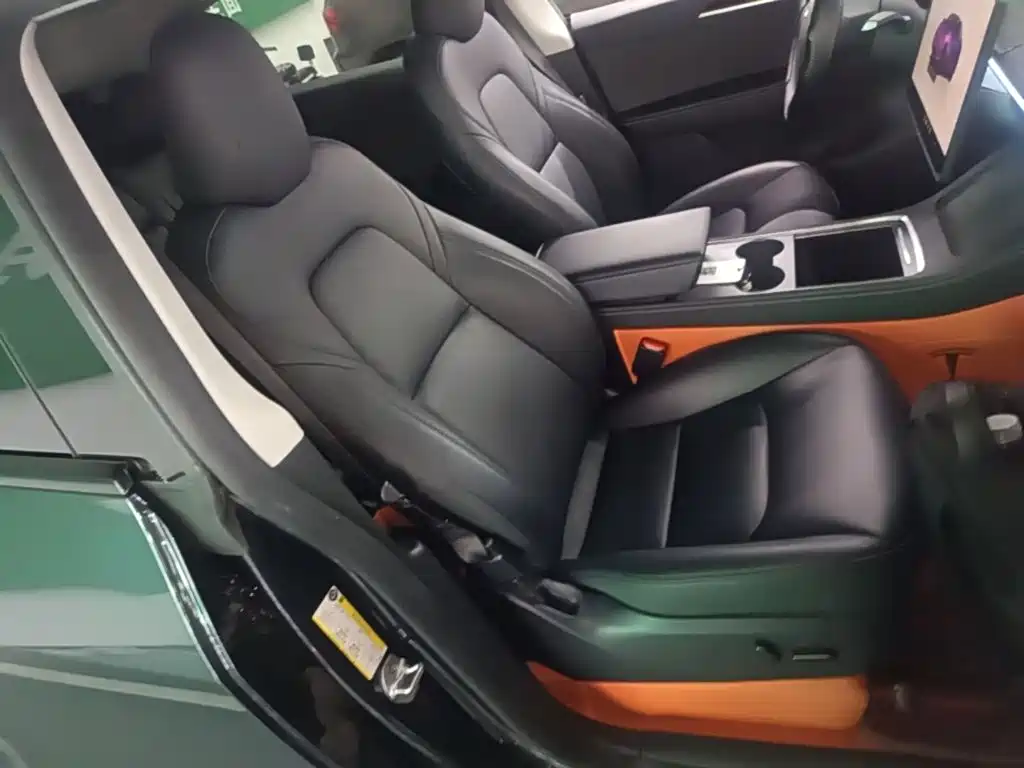 Фото 25 - Tesla Model Y