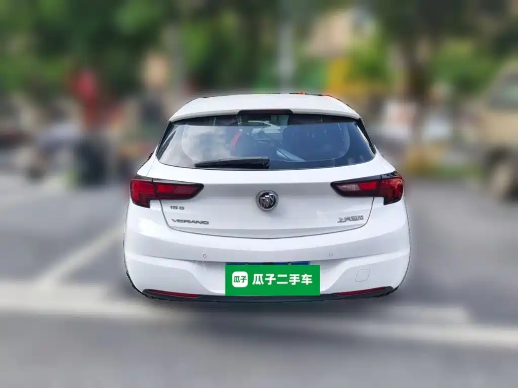 Фото 4 - Buick Verano