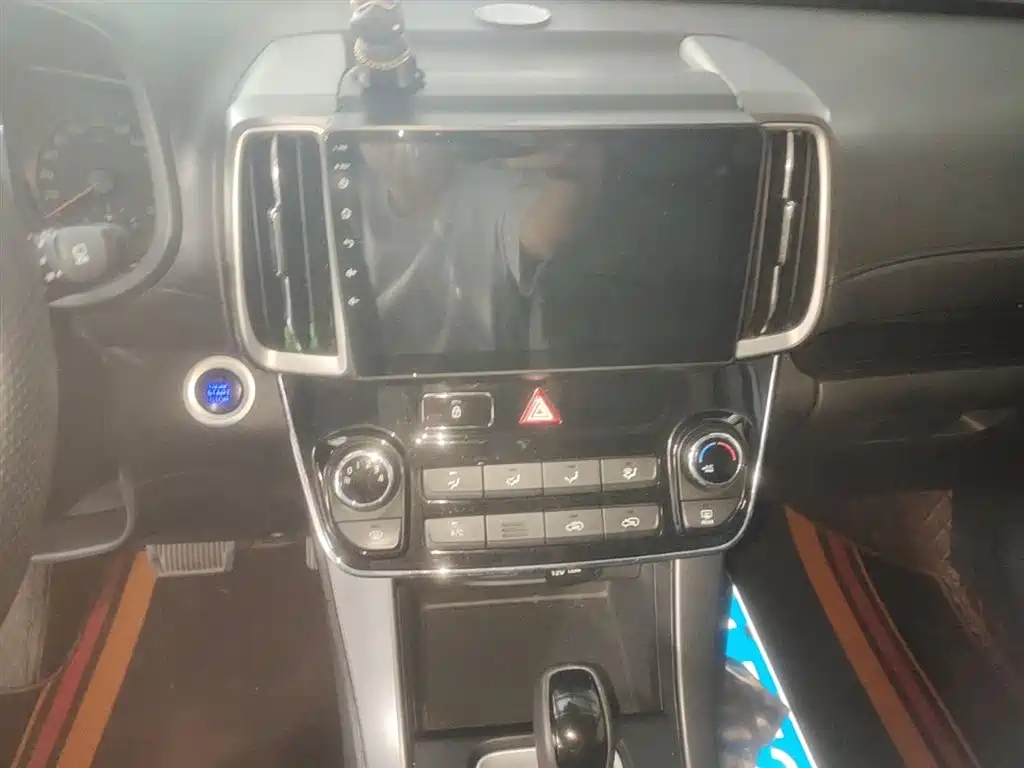 Hyundai Beijing Hyundai ix35 2019 2.0L Automatic 2WD Zhiyong·Enjoy China V фото 13