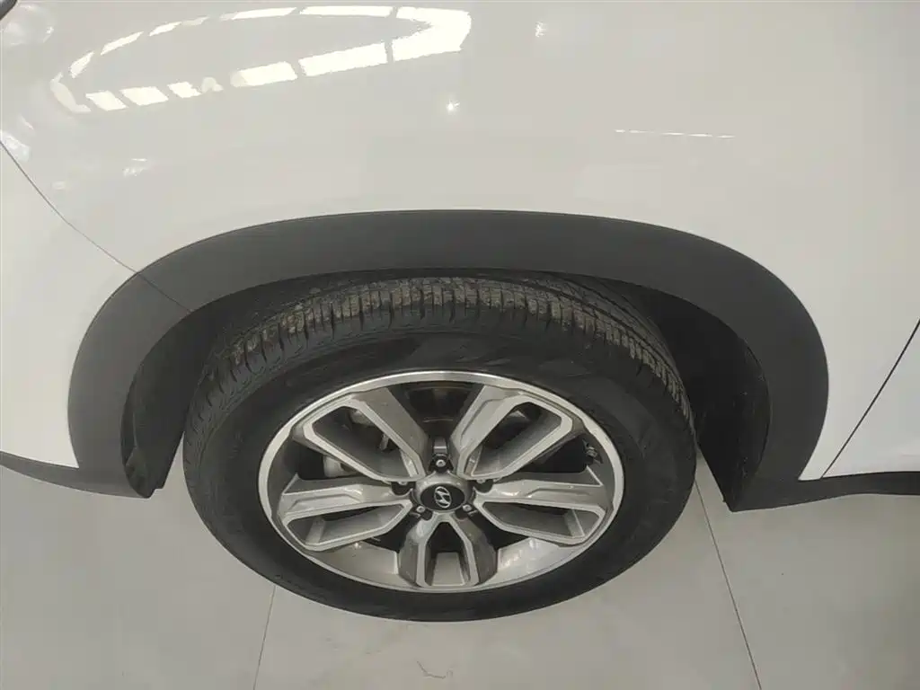 Hyundai Beijing Hyundai ix35 2019 2.0L Automatic 2WD Zhiyong·Enjoy China V фото 23