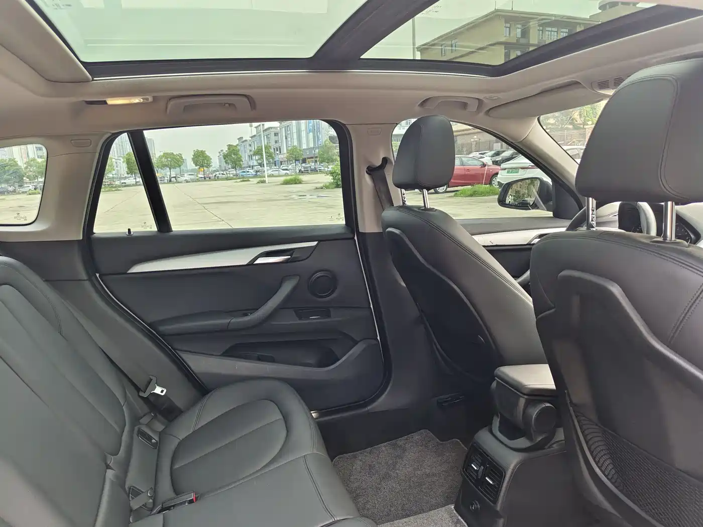 BMW X1 2016 sDrive18Li Fashion Model фото 13