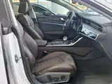 Фото 9 - Audi A7L