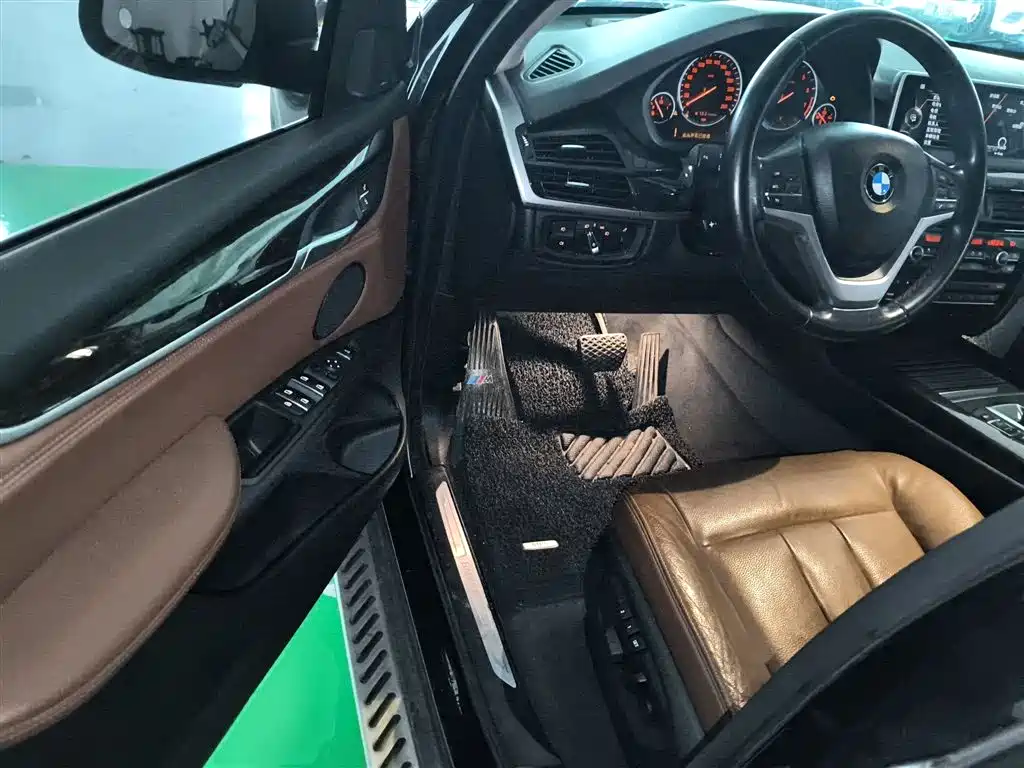 BMW X5 (Import) 2014 xDrive35i Leading фото 12
