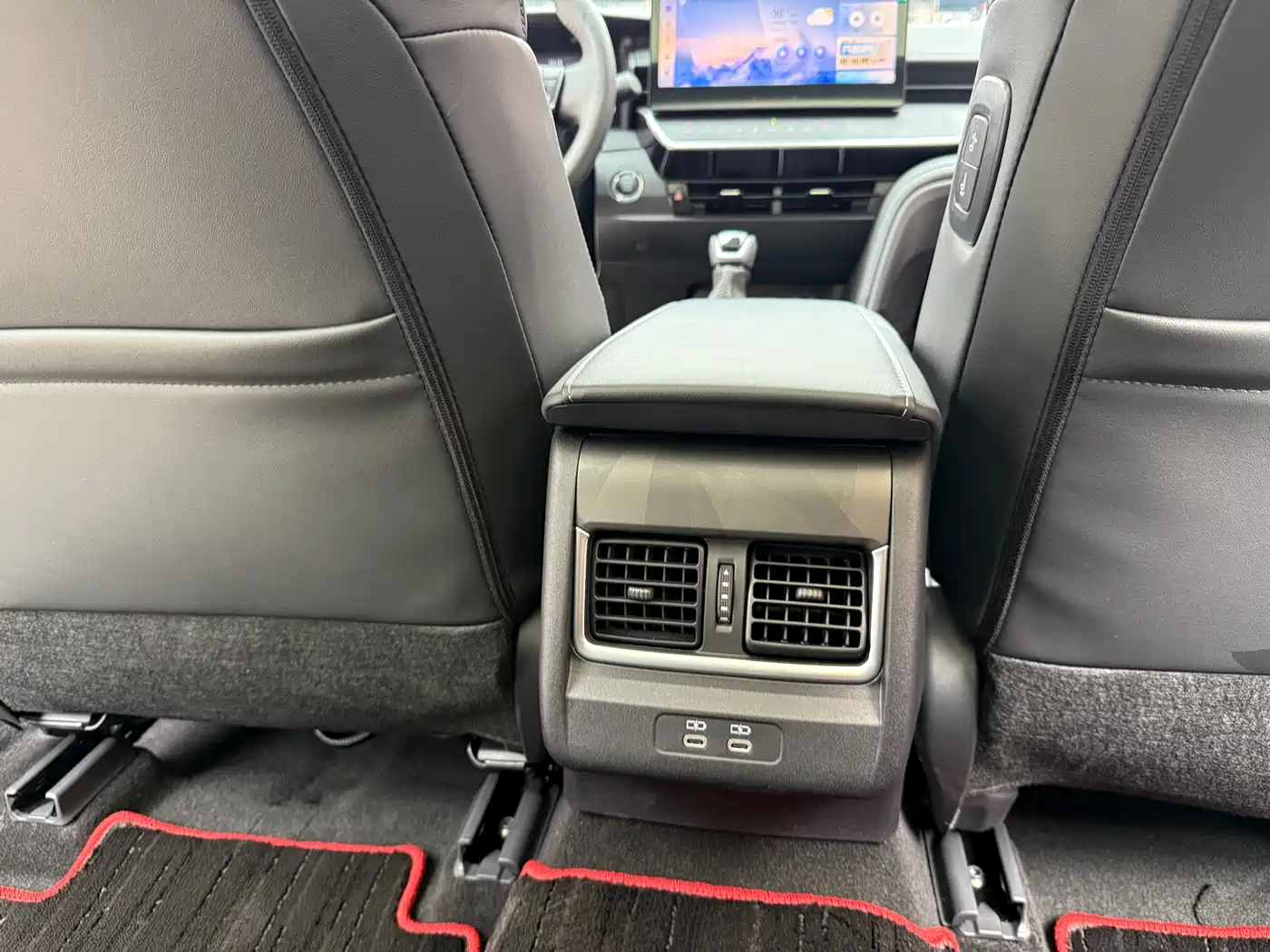 Toyota Camry 2026 2.0S Sport Edition фото 12
