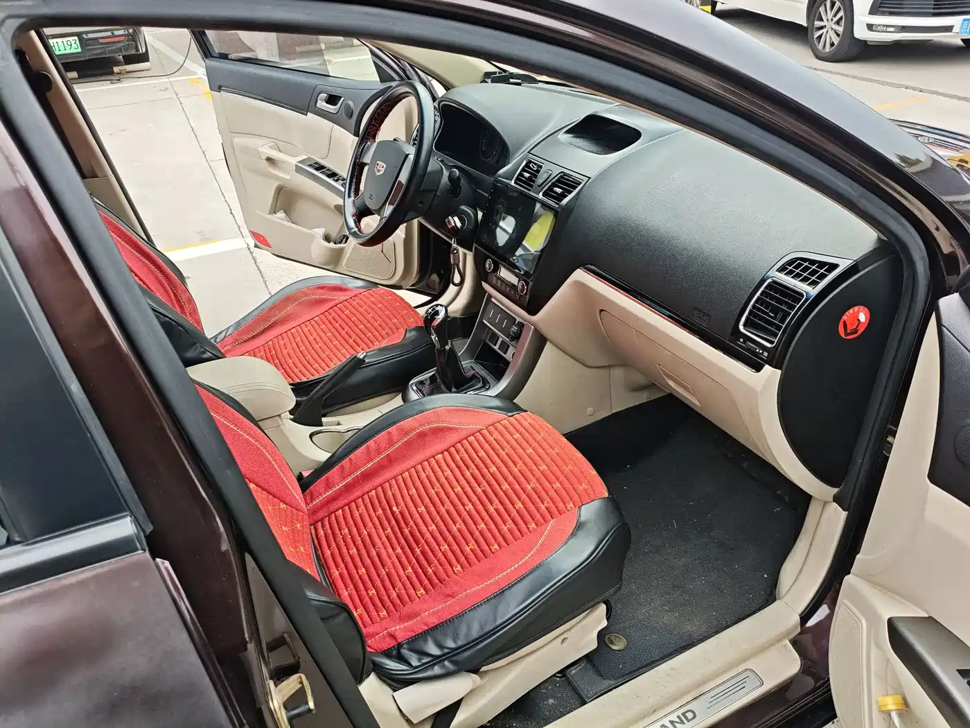Geely Classic Emgrand 2013 2013 Sedan 1.5L MT Elite