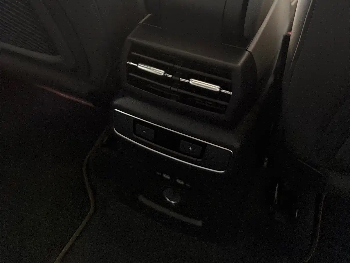 Audi Q4 e-tron 2025 2024 40 e-tron Creation Edition