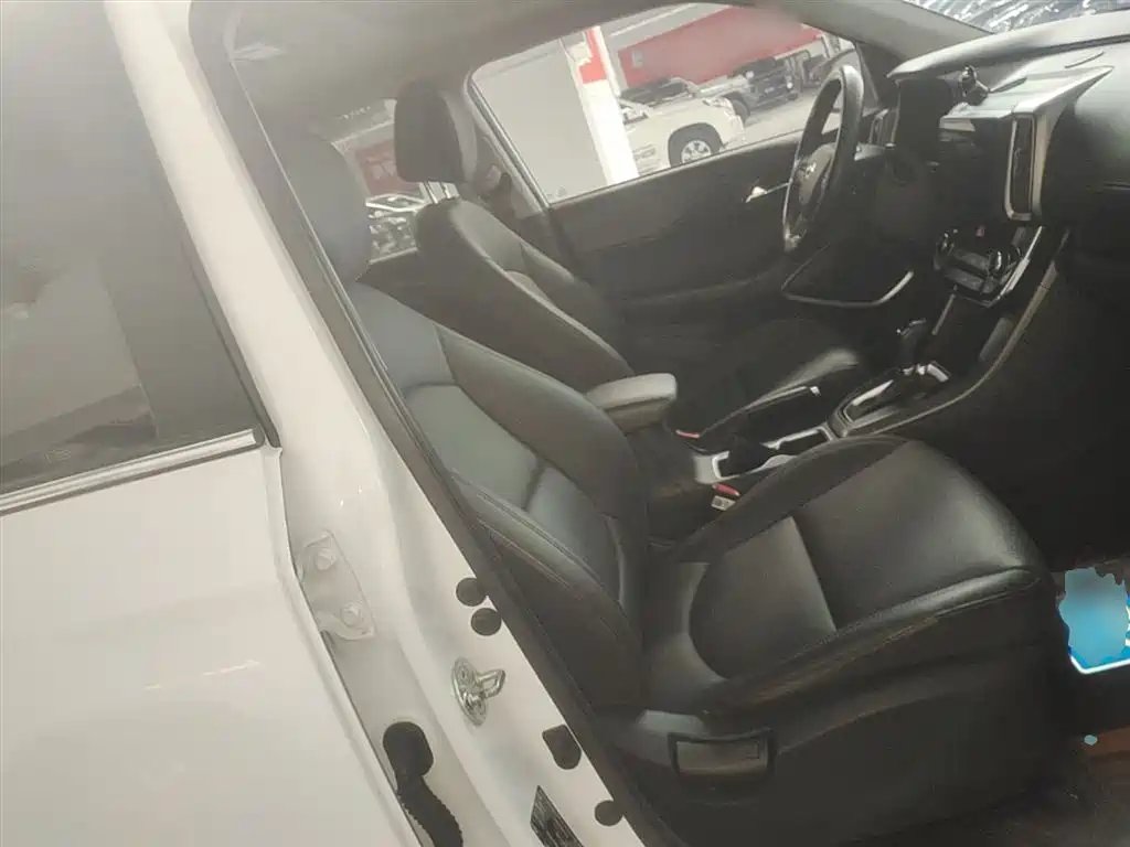 Hyundai Beijing Hyundai ix35 2019 2.0L Automatic 2WD Zhiyong·Enjoy China V фото 25