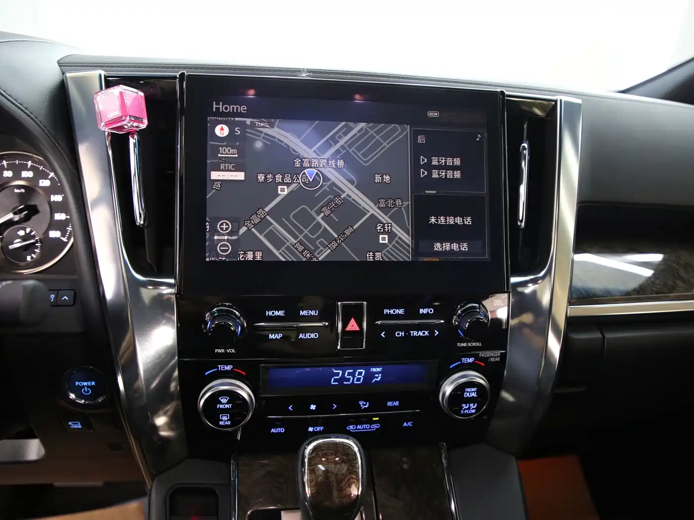 Toyota Vellfire 2021 Crown Hybrid 2.5L HV Supreme Edition фото 16