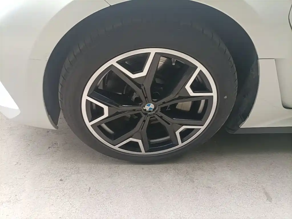 BMW i3 2025 eDrive 35 L фото 23