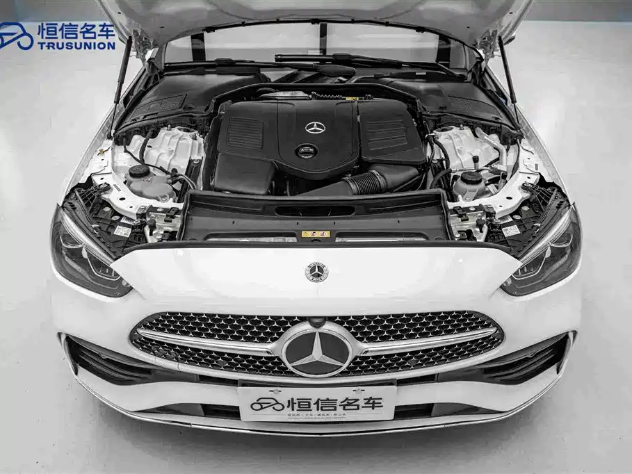 Фото 21 - Mercedes-Benz C-Class
