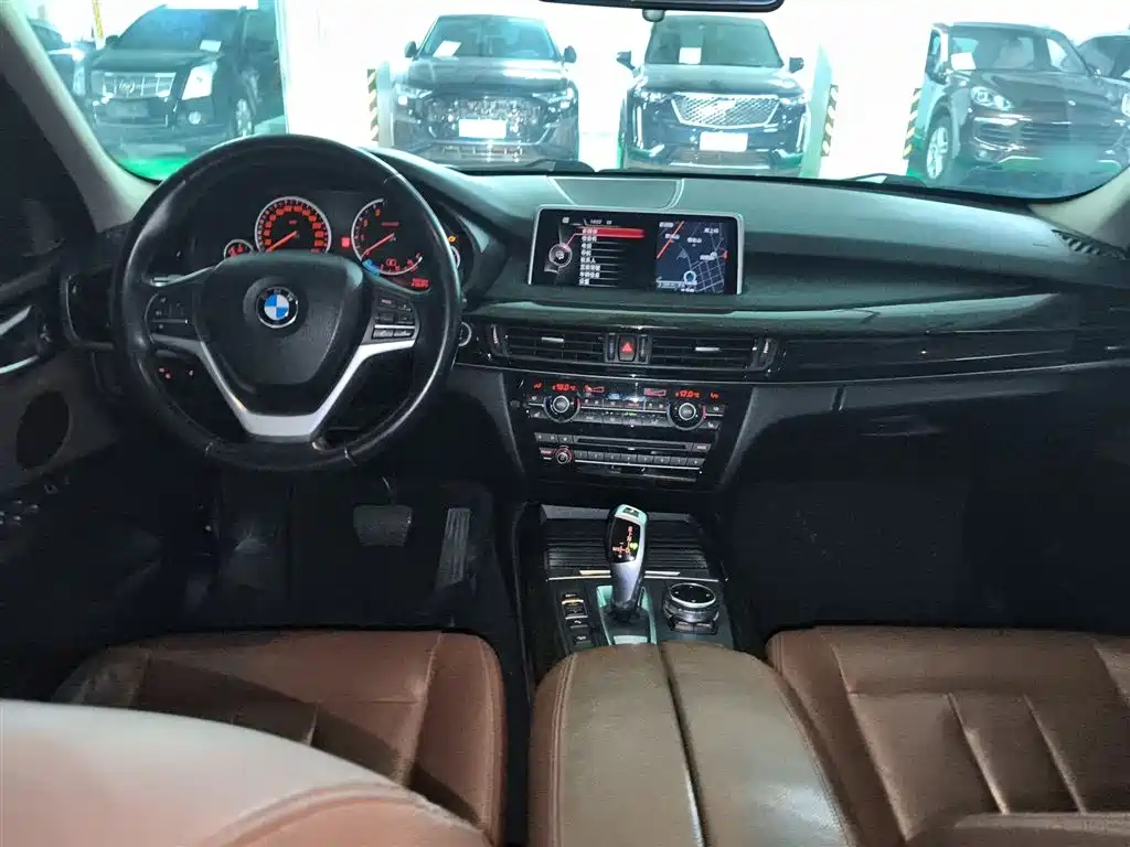 BMW X5 (Import) 2014 xDrive35i Leading фото 6